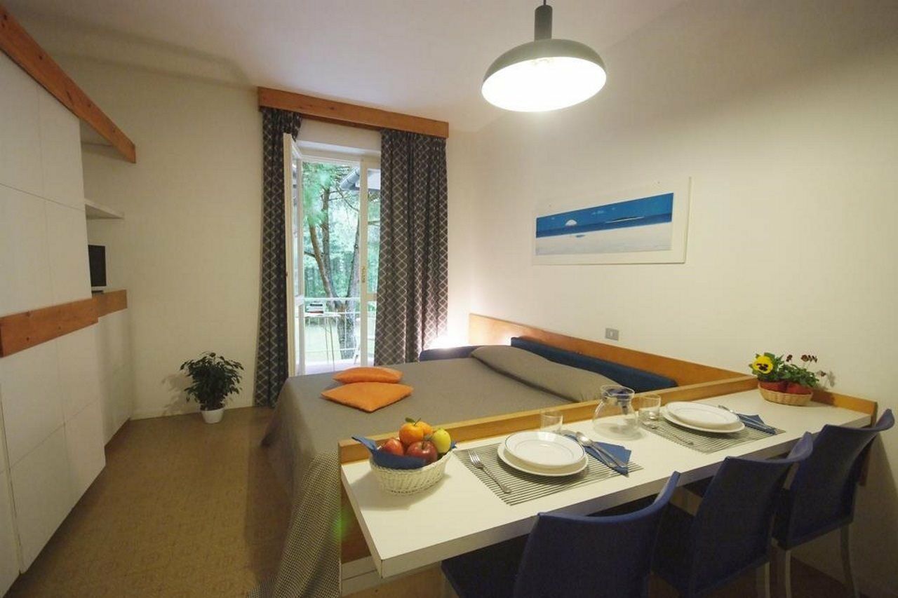 Residence Golfo Della Лакона Экстерьер фото
