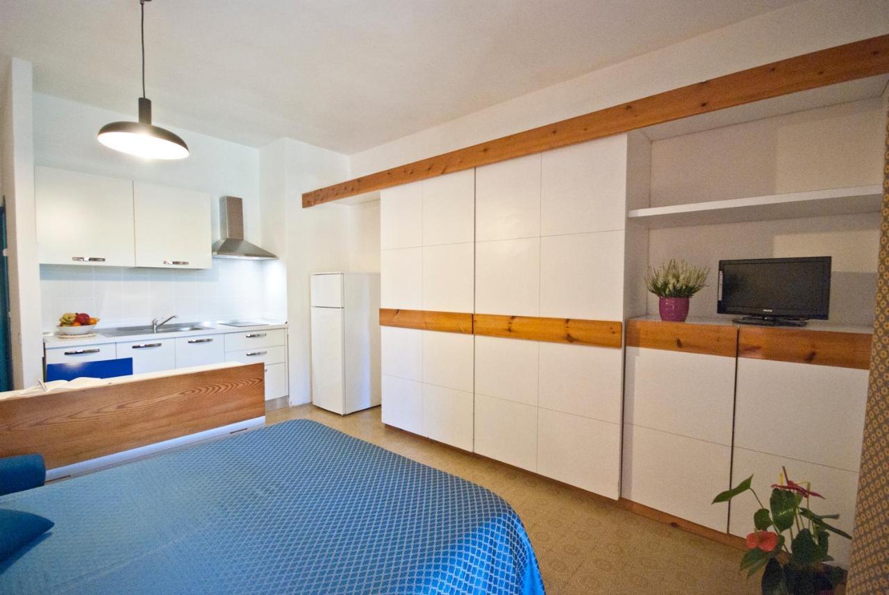 Residence Golfo Della Лакона Экстерьер фото