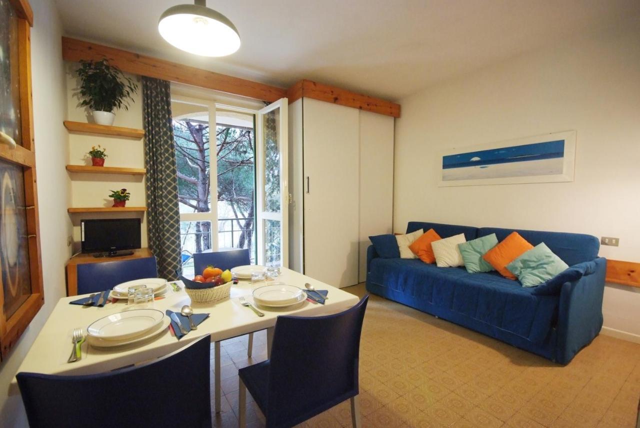 Residence Golfo Della Лакона Экстерьер фото