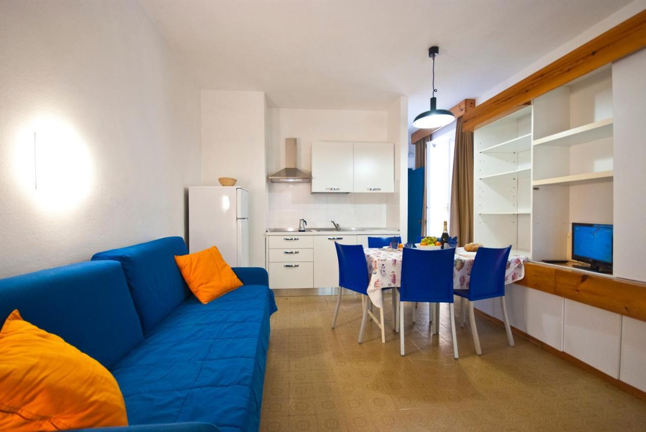 Residence Golfo Della Лакона Экстерьер фото