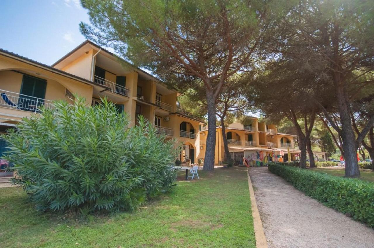 Residence Golfo Della Лакона Экстерьер фото