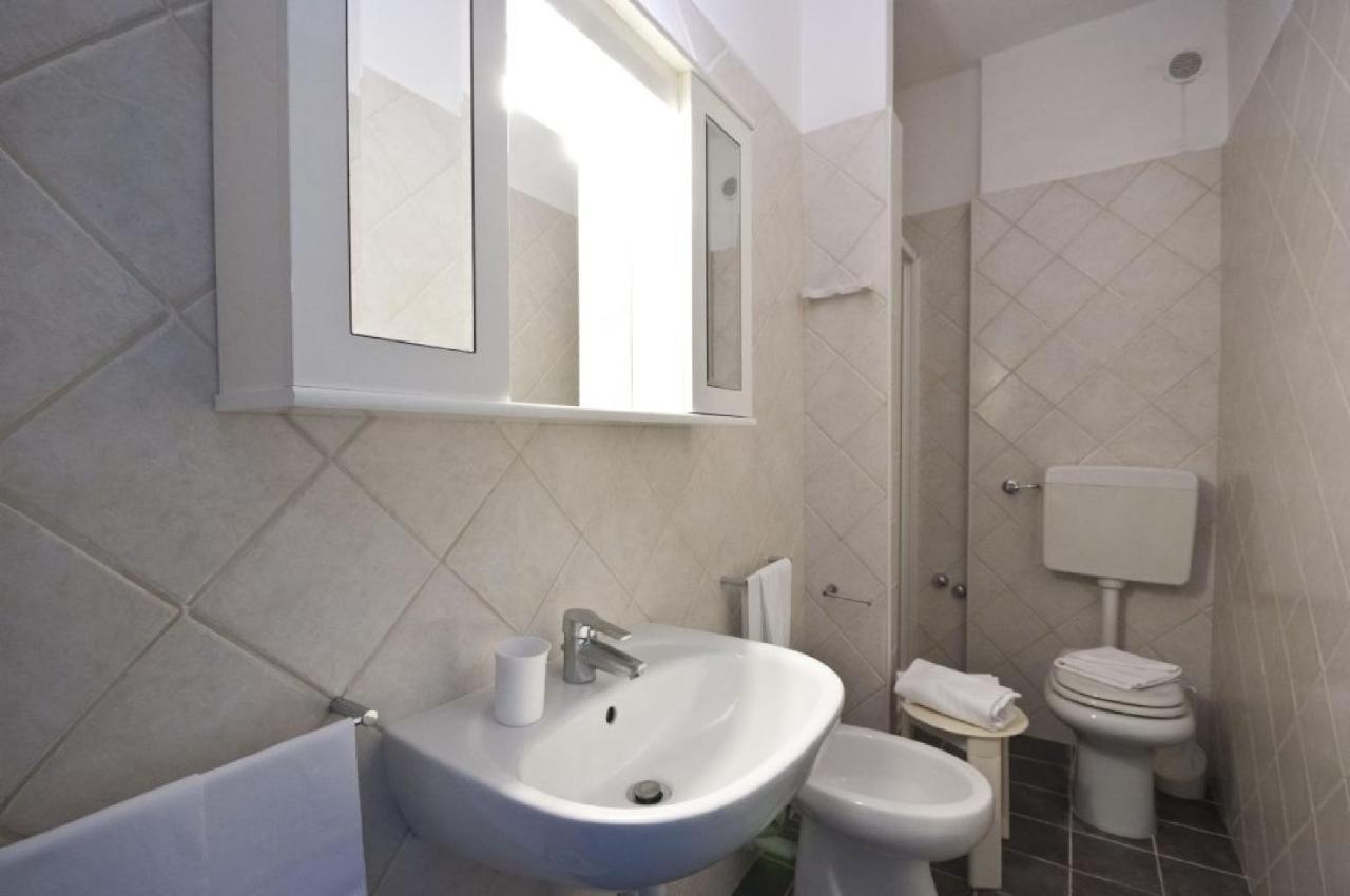 Residence Golfo Della Лакона Экстерьер фото