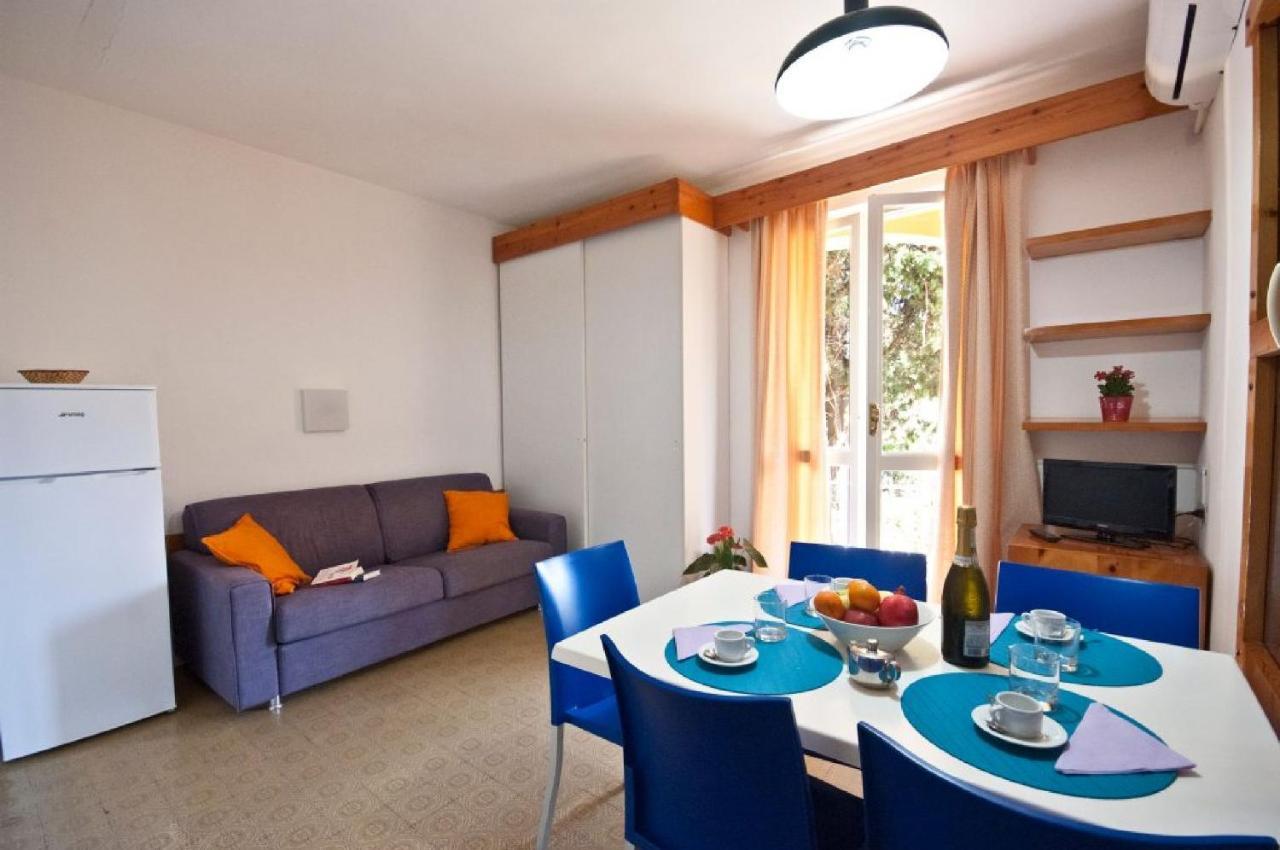 Residence Golfo Della Лакона Экстерьер фото